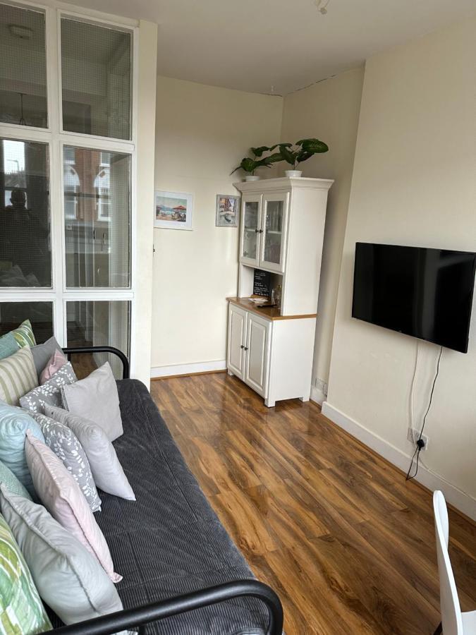 Apartment Lavender Hill London Luaran gambar